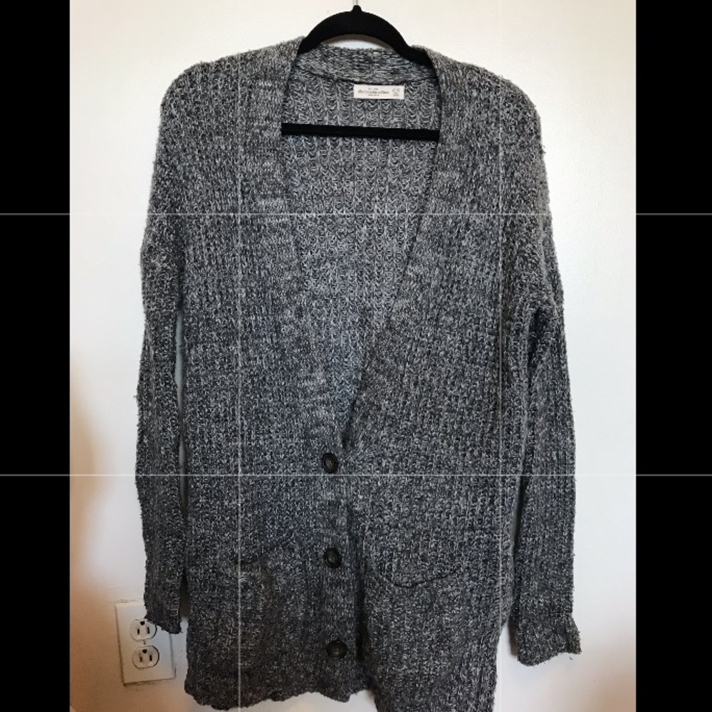 Gray knit Abercrombie & Fitch cardigan